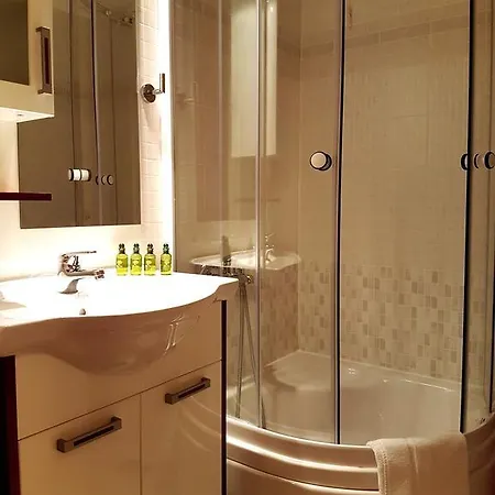 ιωάννη πάρχα Πανσιόν 3*