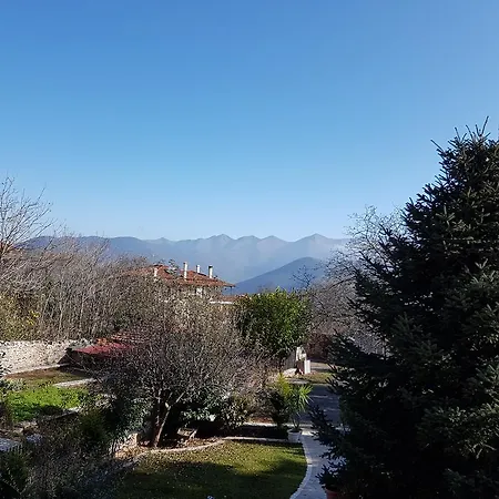 Guest house Xenonas Ioanni Parcha Levidhion